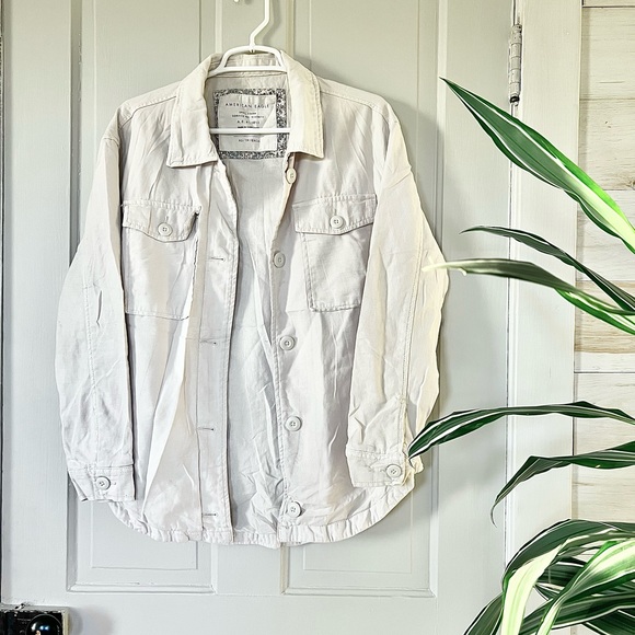 ✨AE✨ Oversized Shacket - Picture 3 of 6